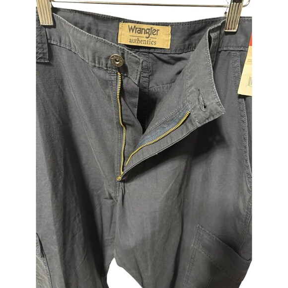 Wrangler Men’s Cargo Pants NWT Size 38X29 Navy - Picture 4 of 8